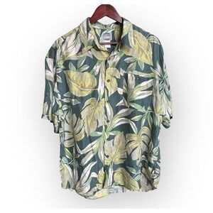 VTG Silk Uomo by NAK Shirt Leaves Size L‎ 100% Silk Button Up Short Sleeve